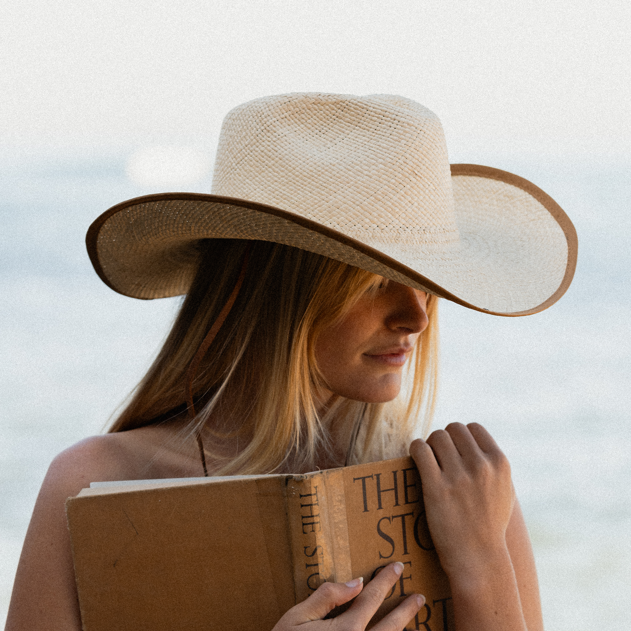 El Paseo Straw Cowboy Hat Made by Minga