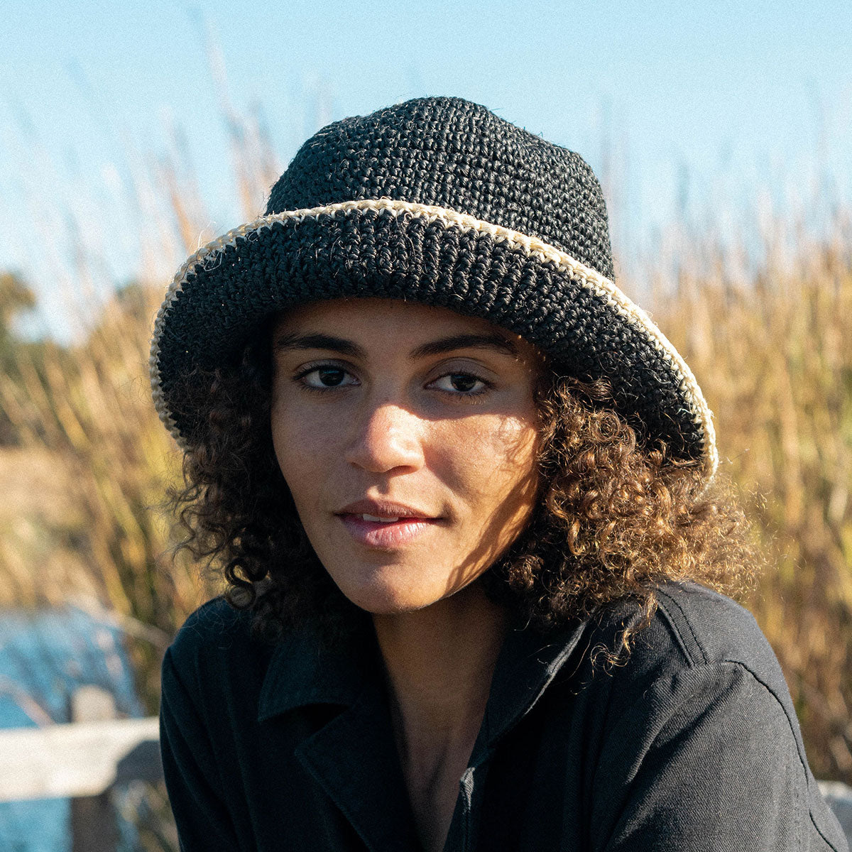 [WS] Black + White Bucket Hat Minga