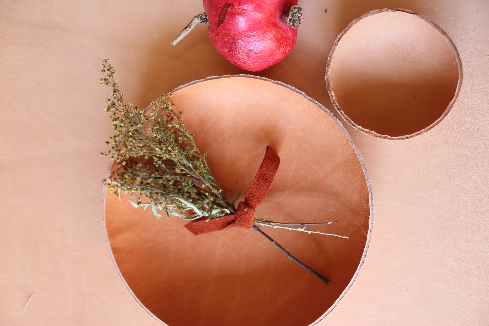 Leather Bowls Olive n' Suede