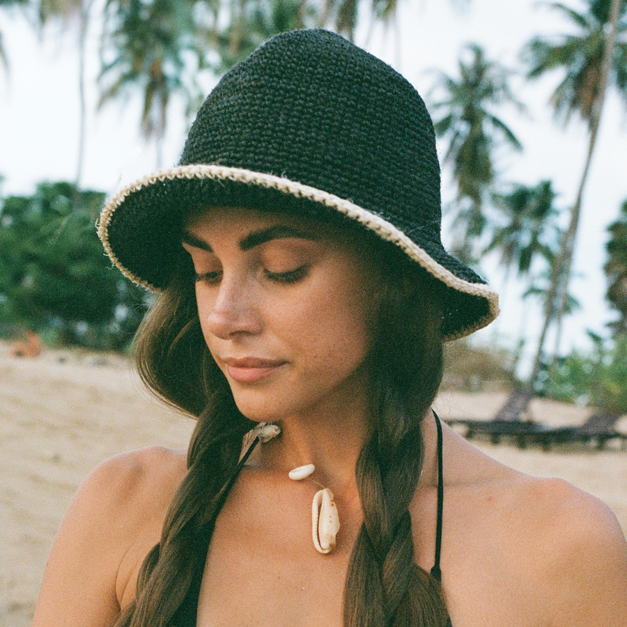 The Black & White Trimmed Bucket Hat